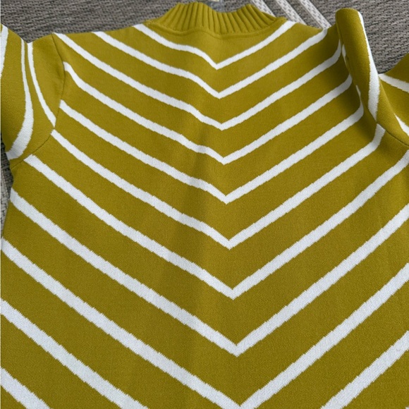 NWT Staud Long Sleeve Castle Midi Dress Chartreuse Chevron Small Heart Cutout - Picture 9 of 10